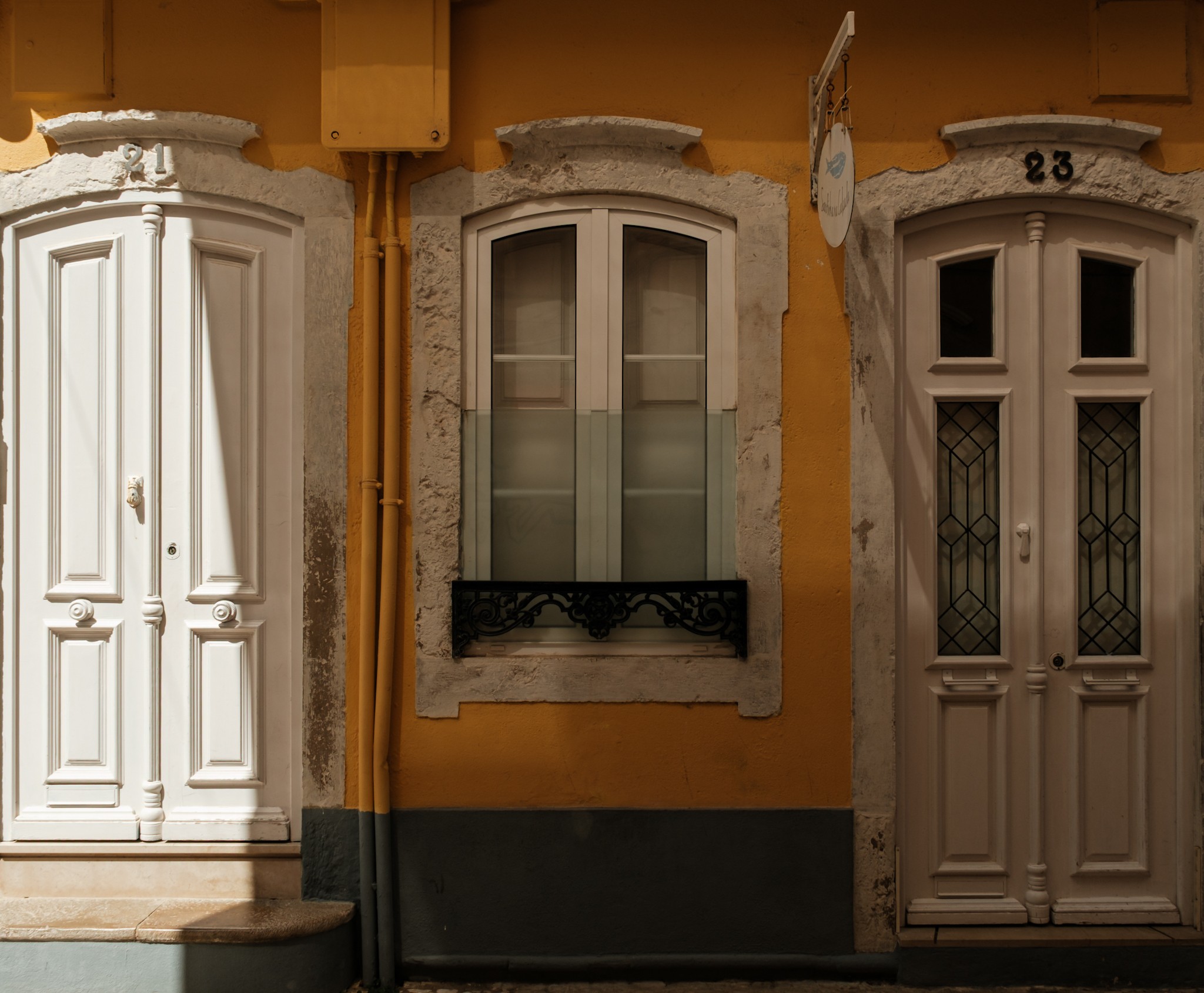 A ray of light in the streets of Faro Algarve